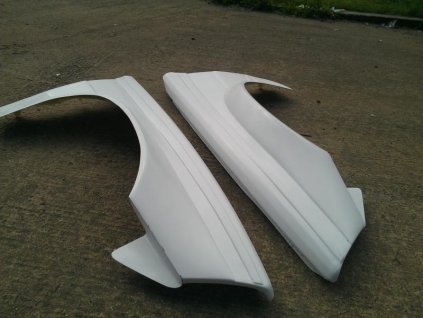 Front Fiberglass wide Fenders Alfa Romeo 75