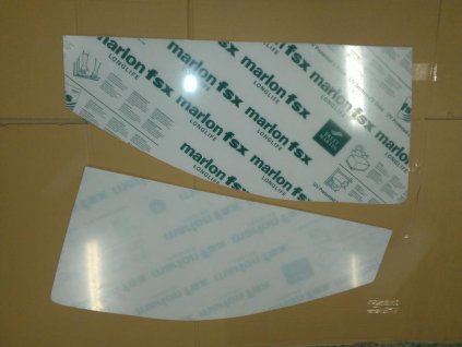 Makrolon window for doors Renault Clio 07