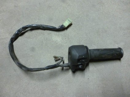 12972 pravy ovladac yamaha