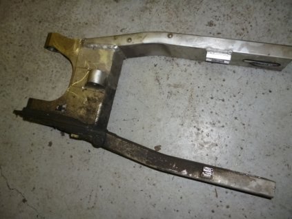 9732 kyvna vidlice honda