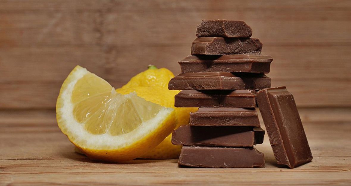 Nevhodné potraviny a zložky krmiva pre psy aj mačky - pozor na fatálne následky!