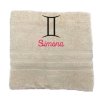 Handtuch mit Namen und Sternzeichen aus 100% Baumwolle
