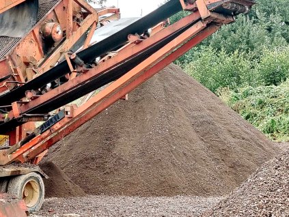 KONTEJNERY RYMAROV RECYKLACE 02 25 07 31 trideni U1 1024x0768dpi