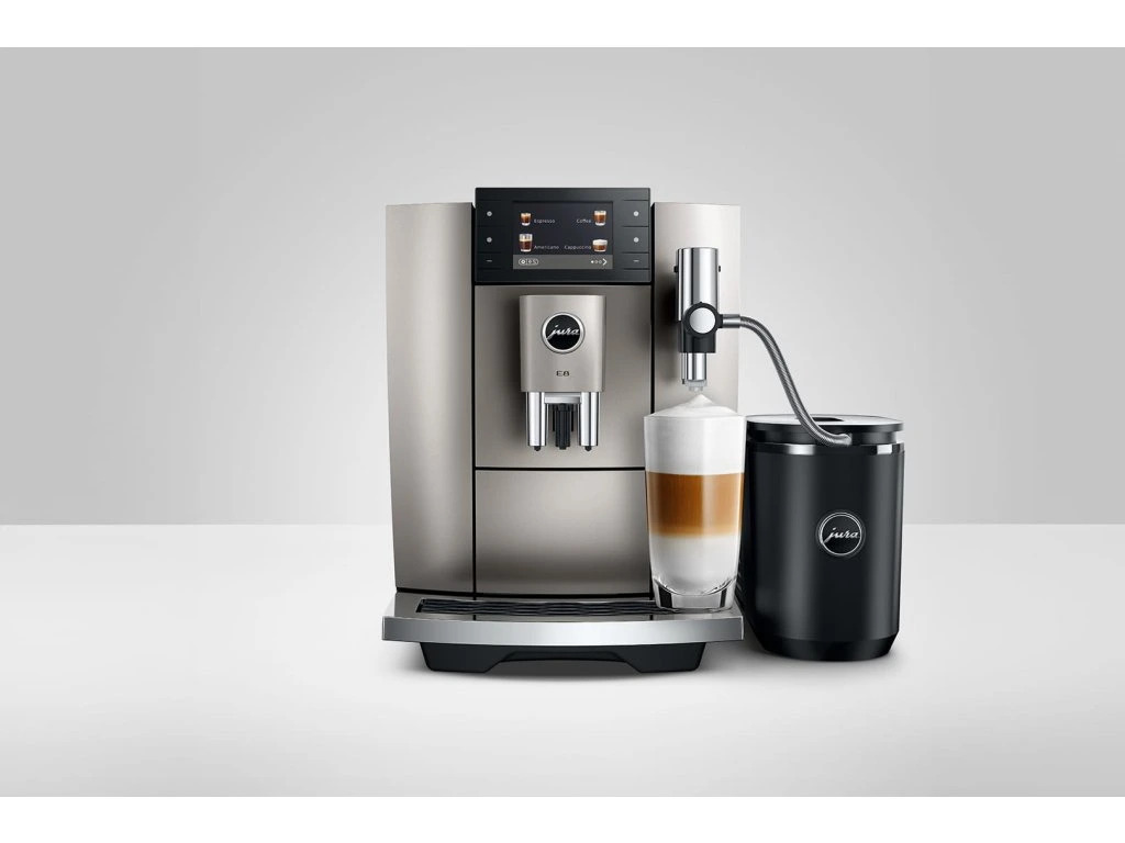 Nová JURA E8 (ED): Pátá generace legendy přináší revoluci v domácí přípravě kávy