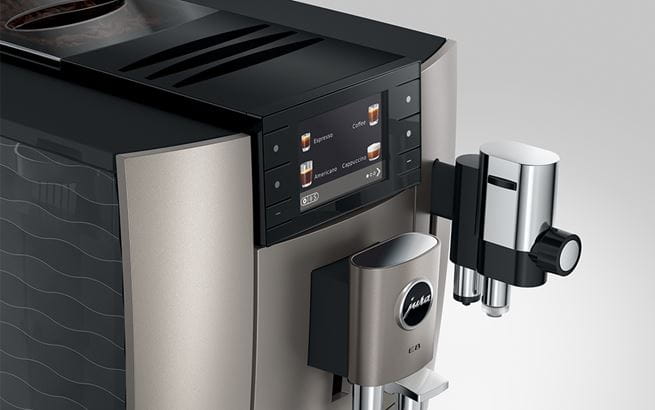 e8_ed_midnightsilver_feature2