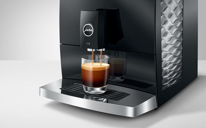 Hot Brew a Light Brew Jura C9 příprava kávy