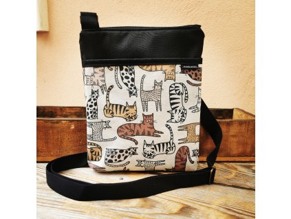 Crossbody - hnedé mačky