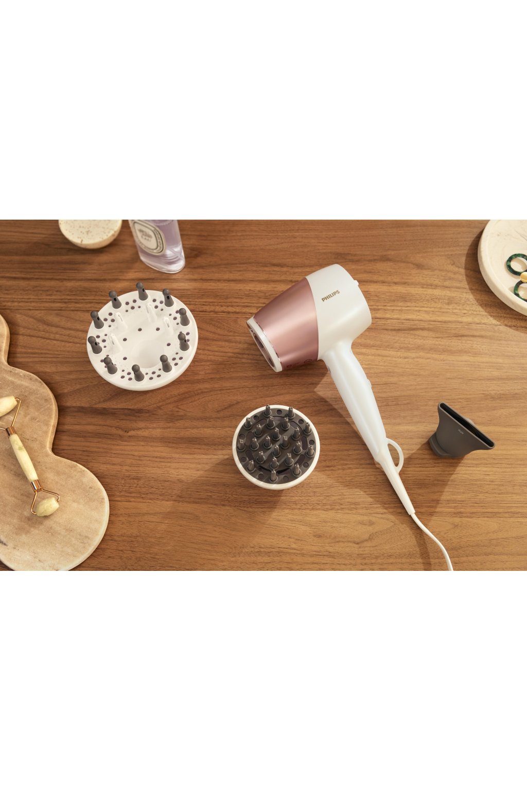 Сешоар със SenseIQ и 3 приставки Philips Prestige BHD827/00 - Philips ...