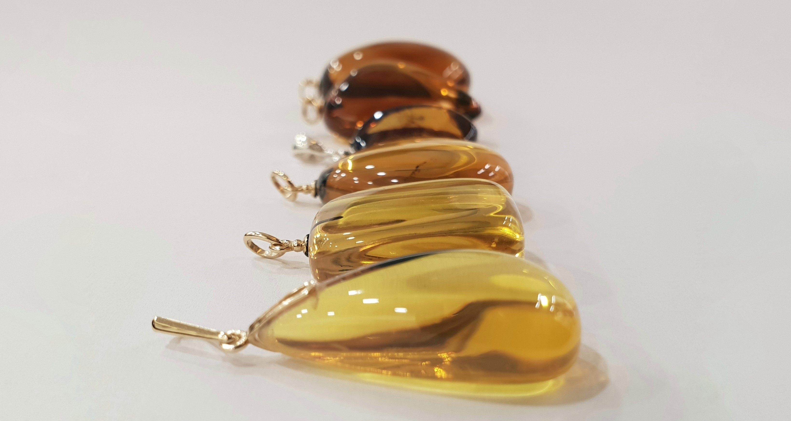 Jaká je pravá barva jantaru