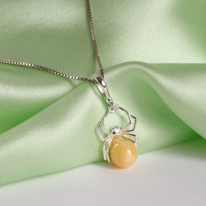 Stribrny privesek pavouk 112221