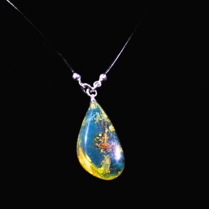 privesek-z-dominikanskeho-jantaru-210181