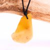 jantarovy-privesek-na-snurce-131895