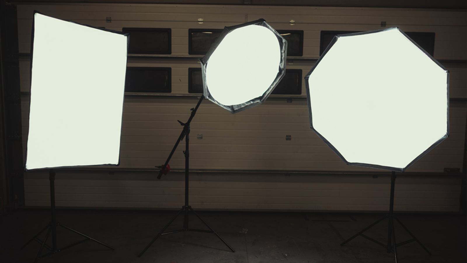 Softbox – jak vybrat správný tvar, velikost a typ: kompletní průvodce pro fotografy a filmaře