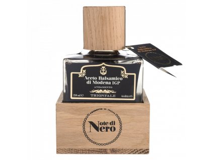 Note di Nero Balzamico z Modeny Trionfale