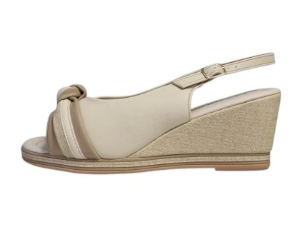 Piccadilly dámské sandály 408230-5 krémové