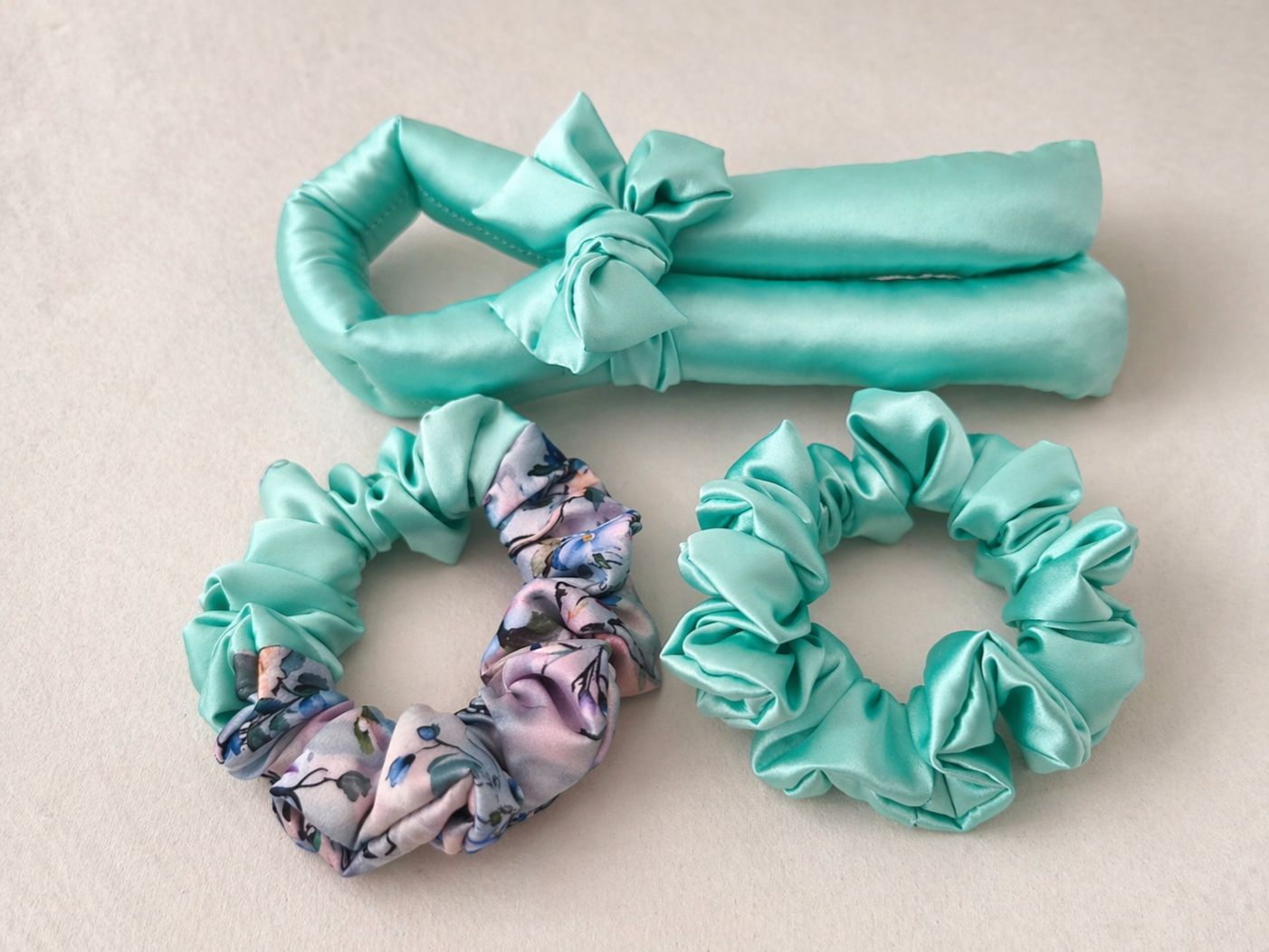 čelenky, scrunchies, satén, handmade, ručně šito v ČR
