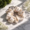 Saténová scrunchie – jednobarevná – MIDI – skladem