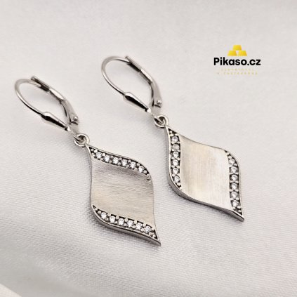 12726 stribrne nausnice damske 3 61 g