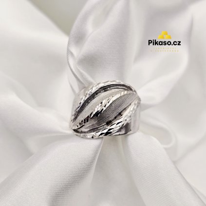 12948 stribrny prsten damsky 2 60 g