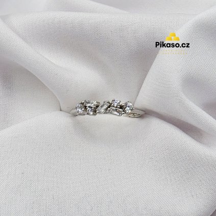 15927 stribrny prsten damsky 1 68 g