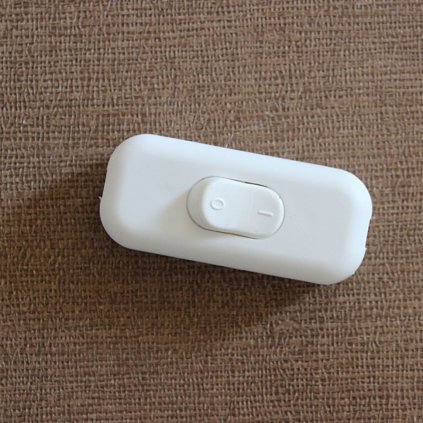 bílý vypínač dvoupolovy CC1002 vypínač dvoupolovy bílý obchod svitidla pikomal