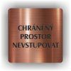 Cedule chráněný prostor nevstupovat – plast (piktogram)