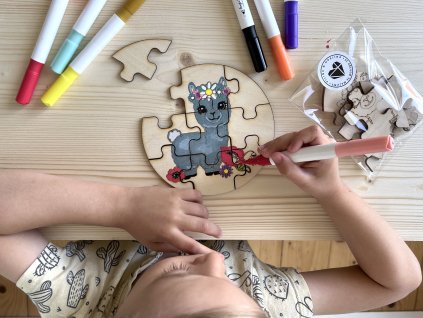 Dřevěné puzzle - omalovánka s alpakou