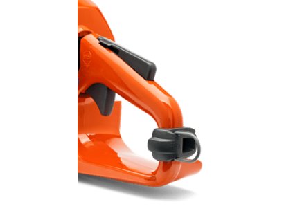 ocko na motorovou pilu