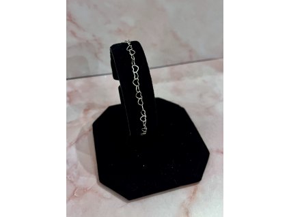 Linked Hearts karkötő  ezüst színű női karkötő | szíves motívum, romantikus stílus