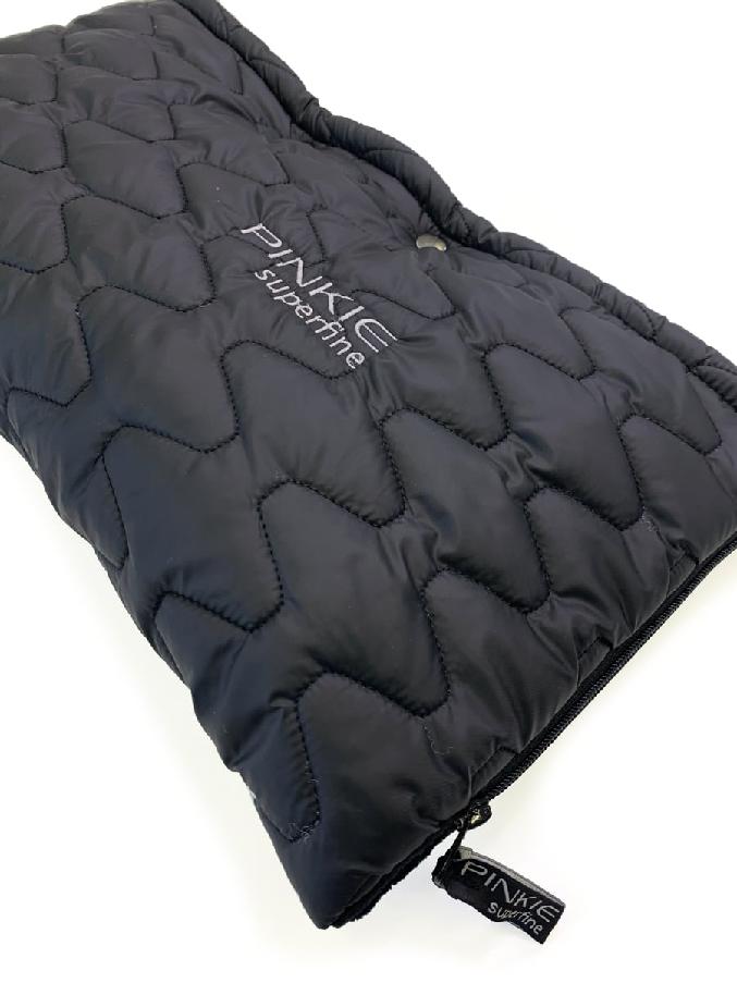 péřový rukávník Superfine Black