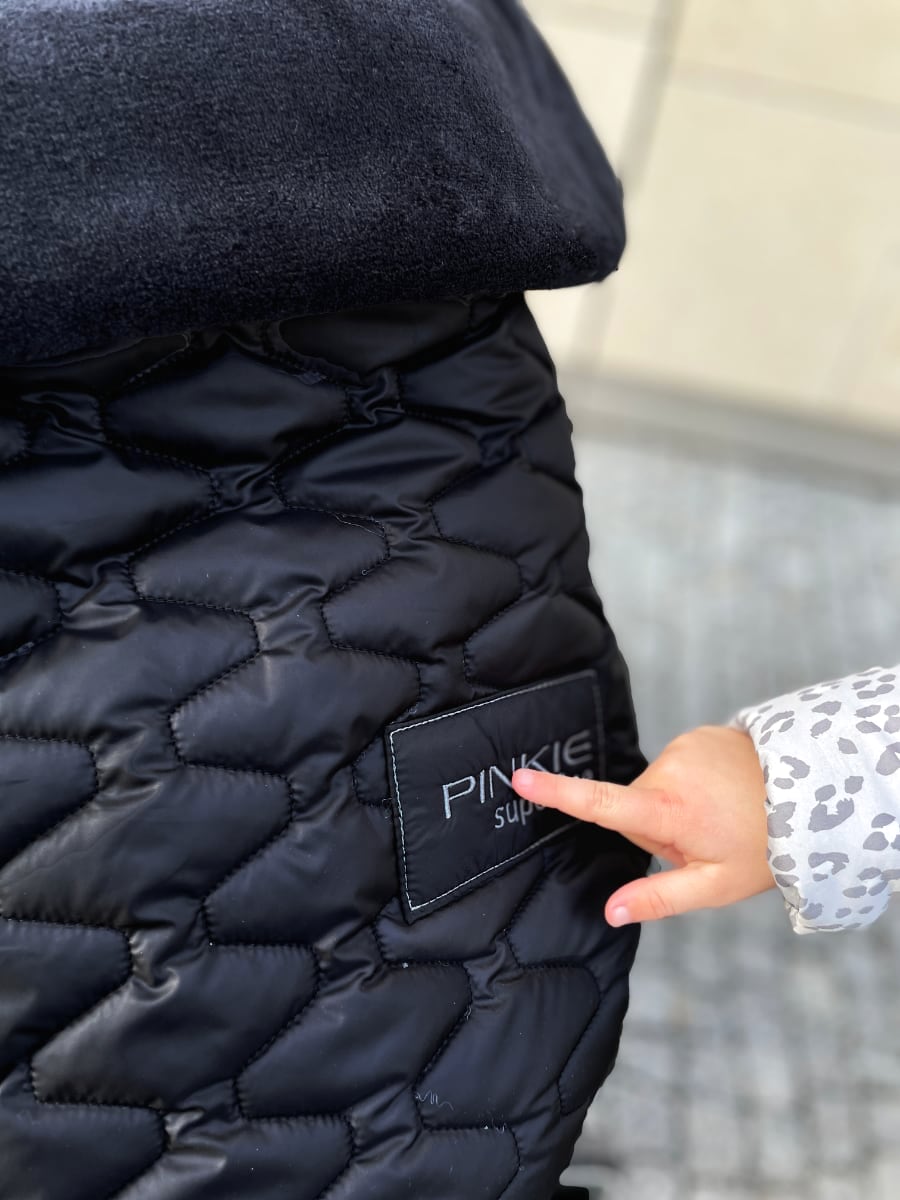 péřová stahovací deka Superfine Black