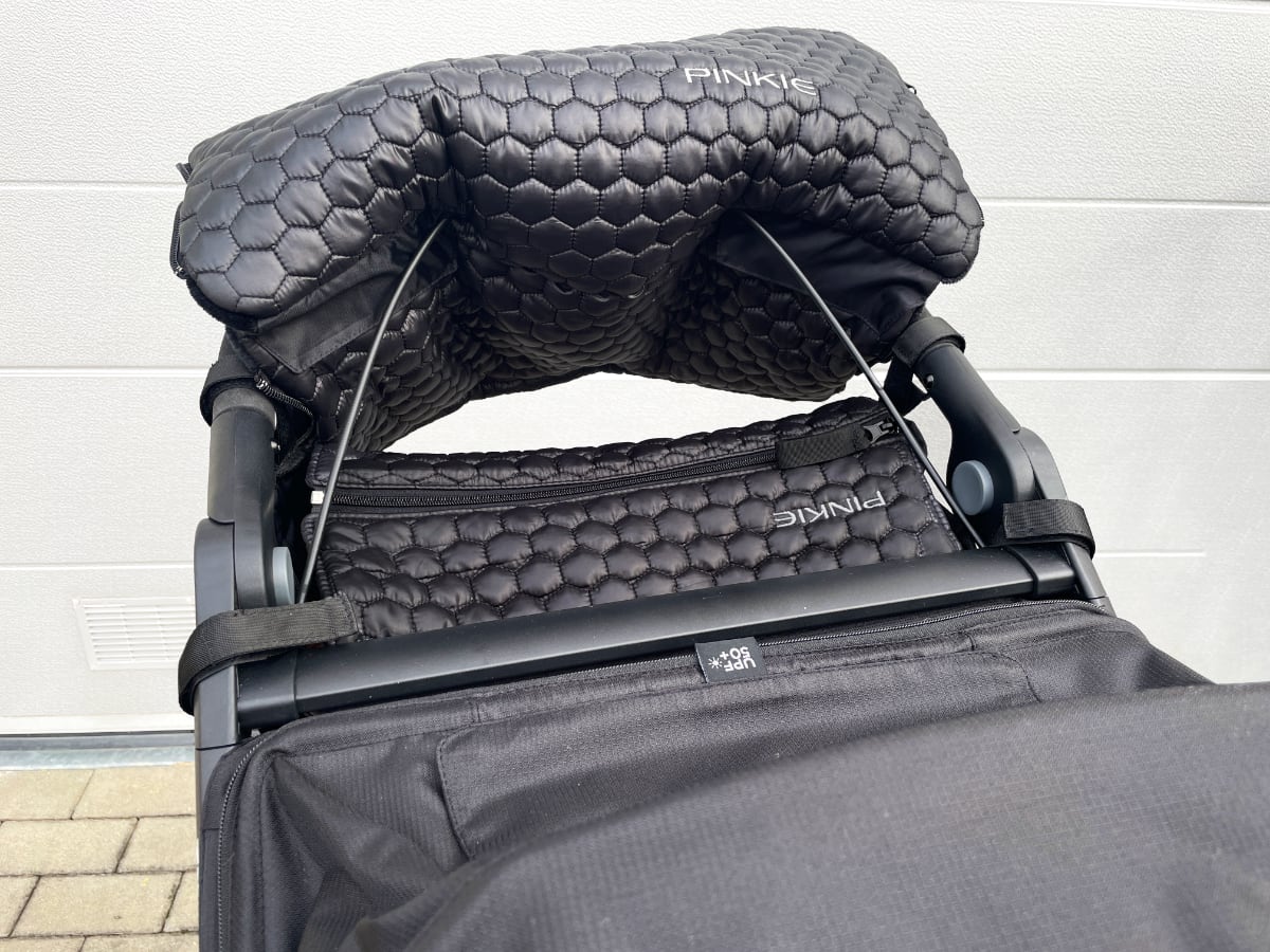 rukávník Softshell Black na Thule