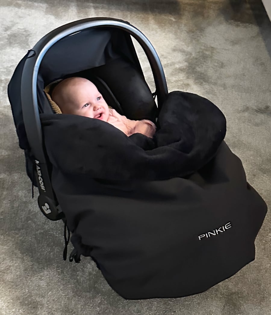 zateplená stahovací deka Pinkie Softshell Black
