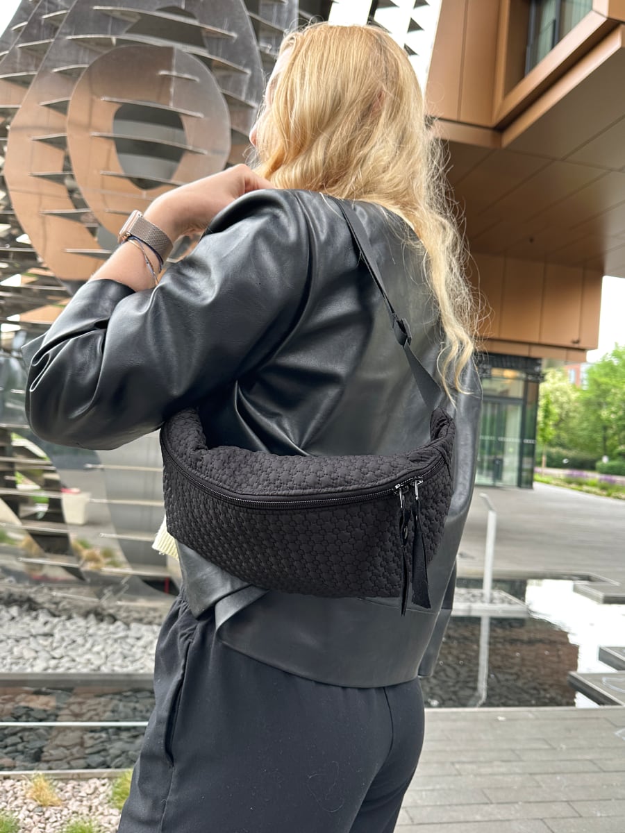 malá ledvinka Small Black Comb