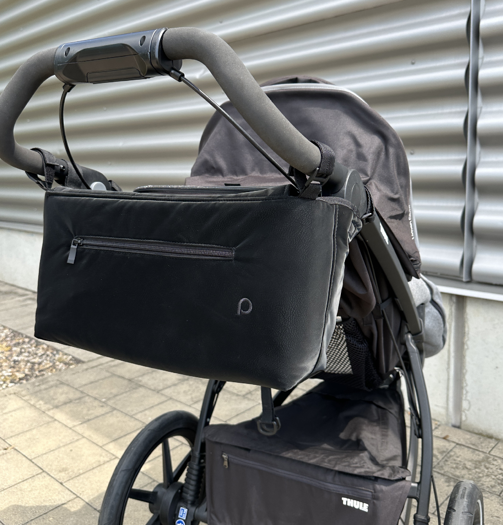 organizér Dark Black na Thule