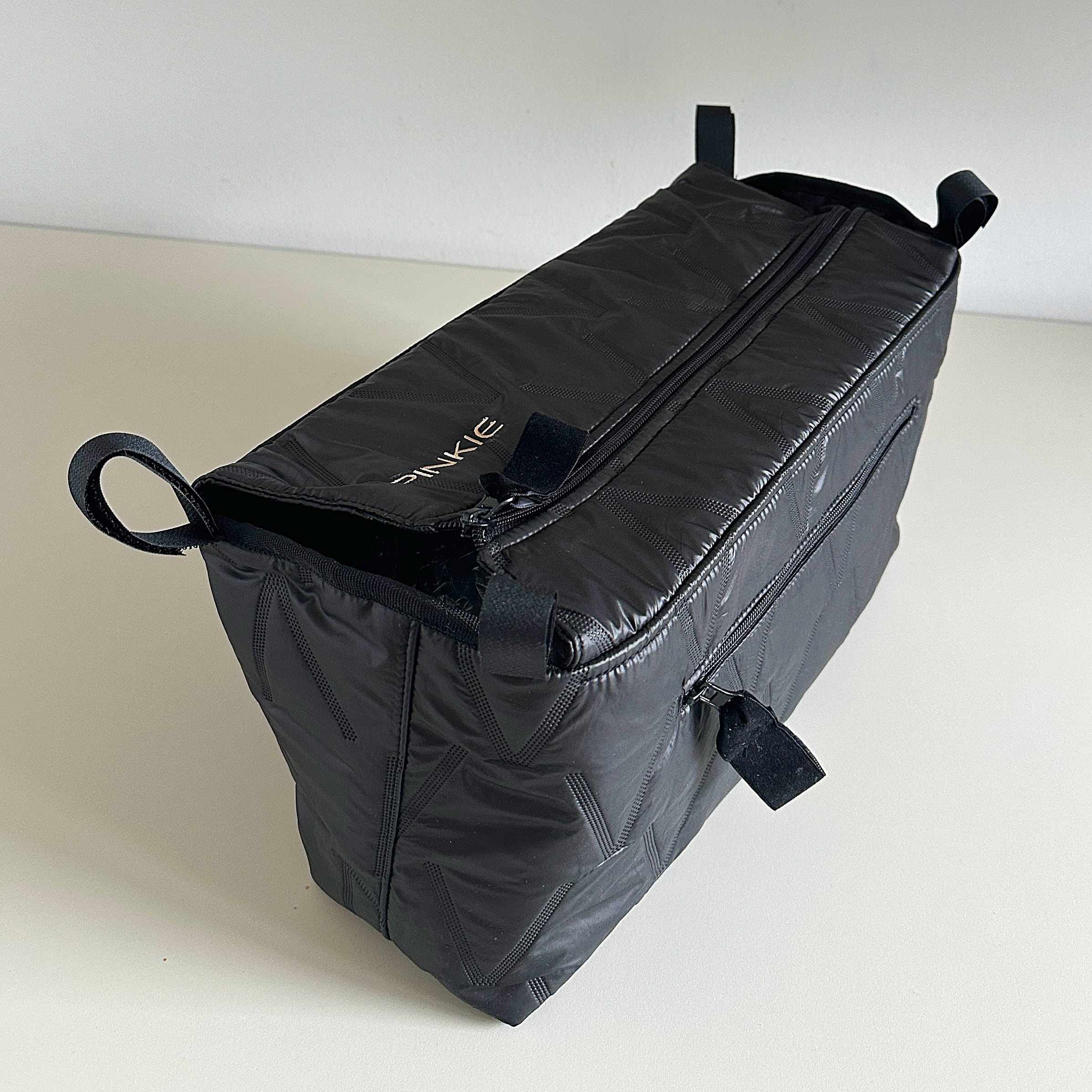 organizér na Thule černý Vee Black