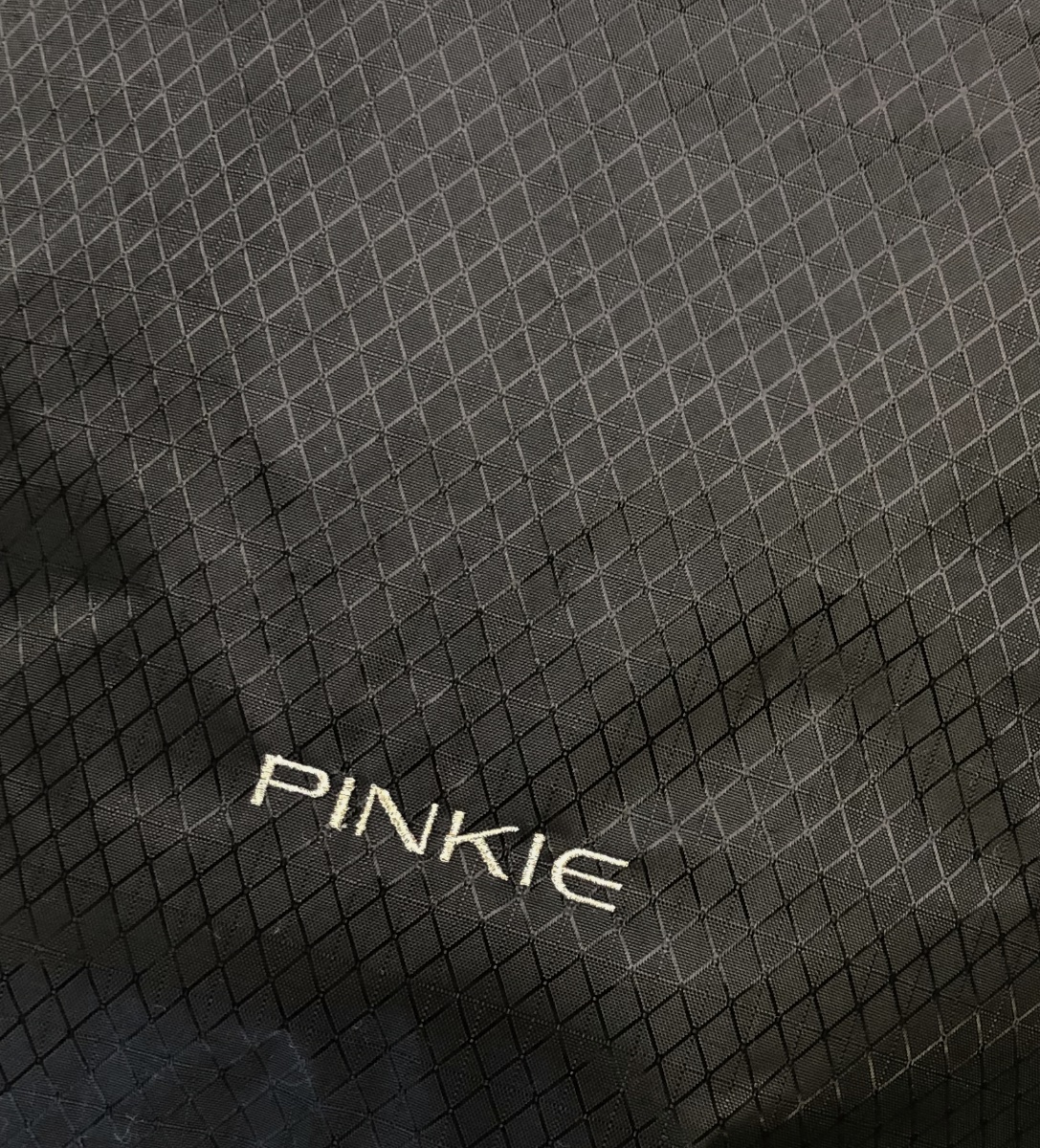 fusak Pinkie Little Diamond Varianta / velikost: podélné otvory (+150 Kč)