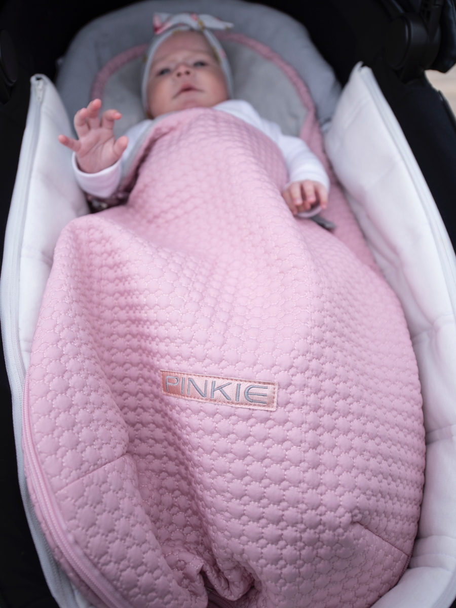 fusak Small Pink Comb 0-12měsíců Varianta / velikost: dírky k prostřižení a provlečení