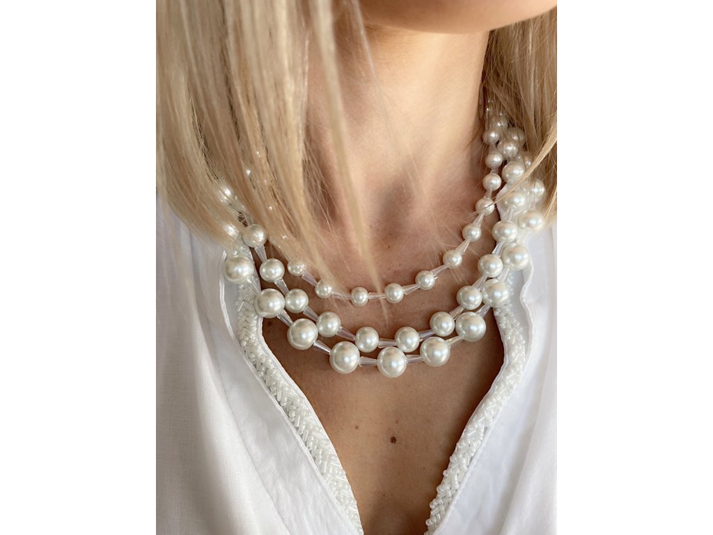 16057 trojity perlovy nahrdelnik white pearls