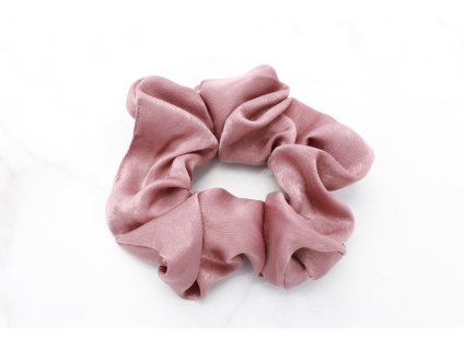 Scrunchie saténová v staroružovej farbe