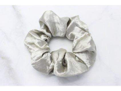 13809 scrunchie strieborna leskla