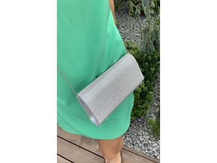 Elegantná strieborná kabelka s kamienkami
