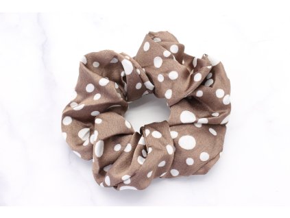 Scrunchie hnedá s bielymi bodkami