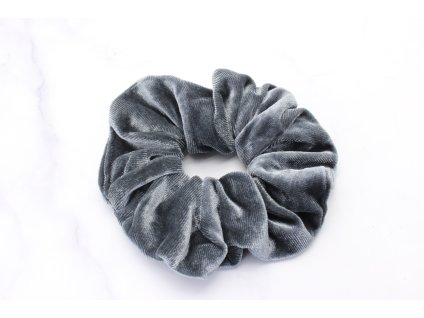 Scrunchie semišová v sivej farbe