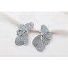 Ľahučké trblietavé náušnice FLOWER SILVER