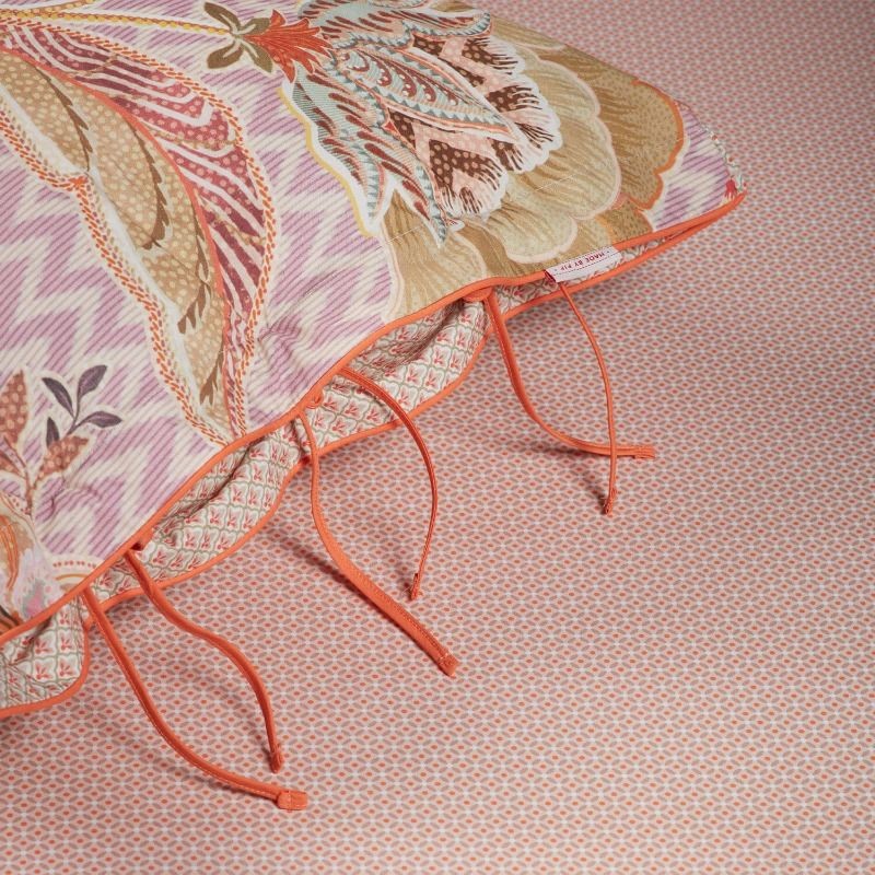 _0003_cross_stitch_coral-40_detail_hr_14