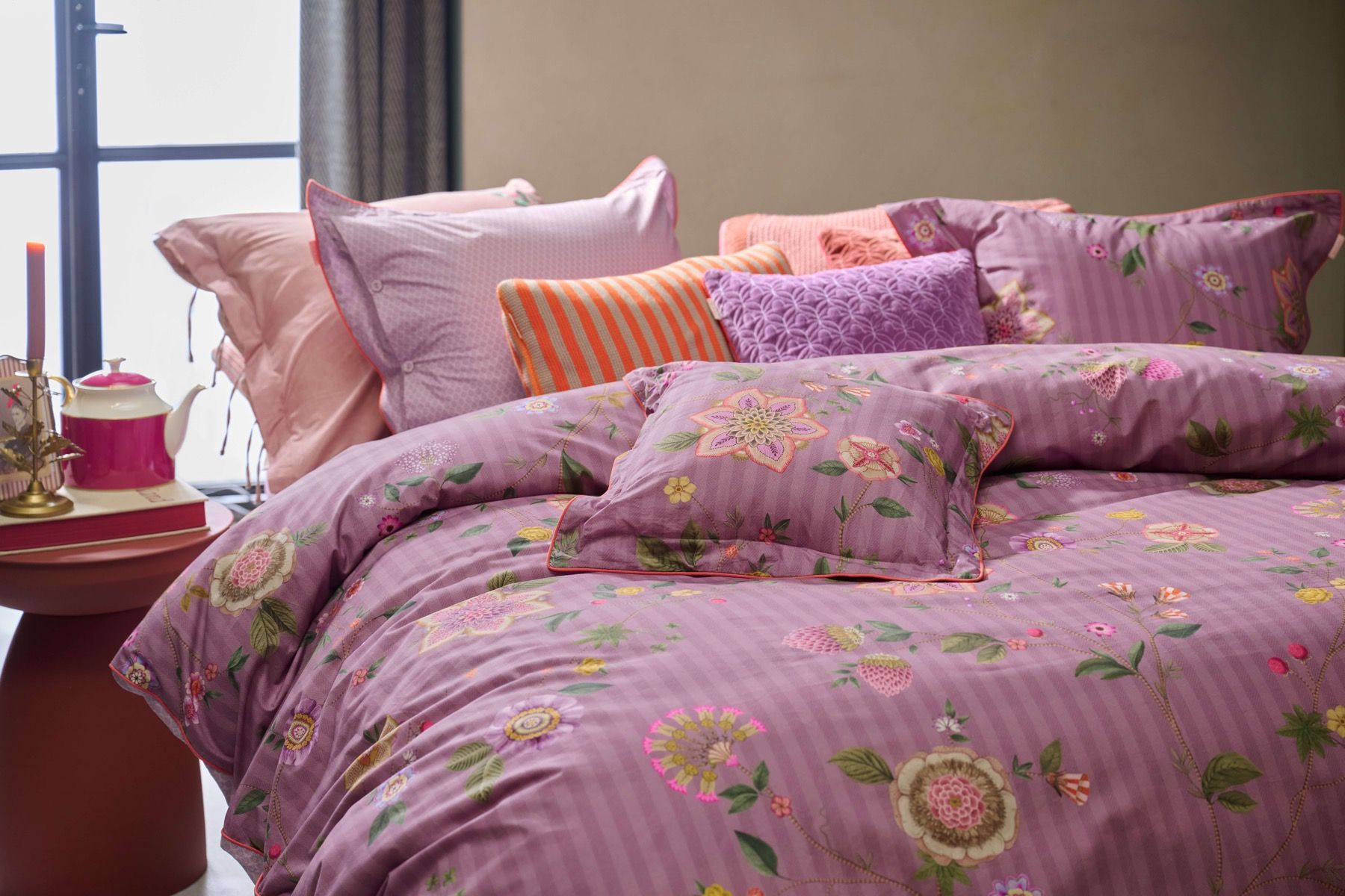 flores_bailando_purple-01_mood_hr_1