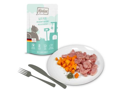 Mjamjam – Morčacia konzerva s tekvicou, mokré krmivo pre mačky