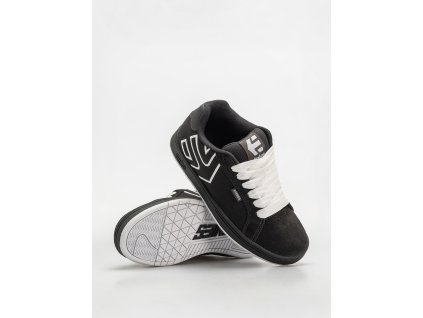 1579583 boty etnies fader worn black