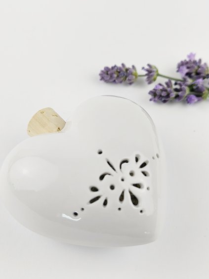 Voňavé porcelánové srdíčko plněné levandulí Tany